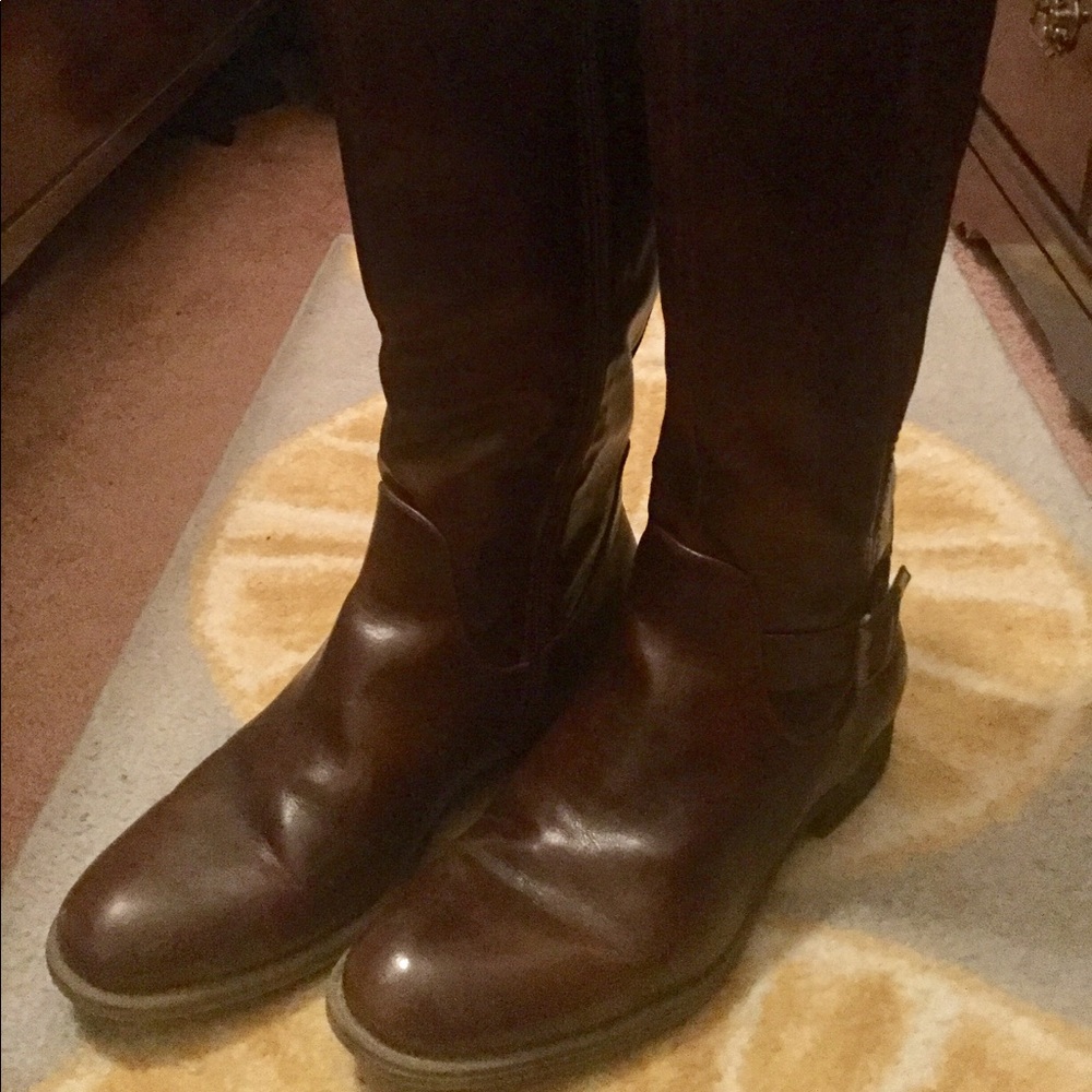 Riding boots
